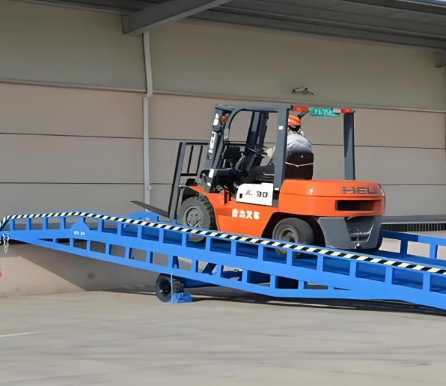 合浦移动式卸货平台（叉车用）